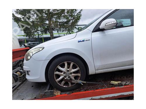 Switch HYUNDAI i30 (FD) 1.6 CRDi | BP25306782I30 
