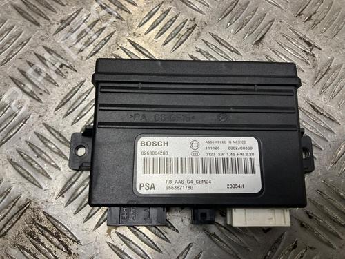 Used Electronic module Electronic module CITROËN C5 III Break (RW_) 2.0 HDi 140 (140 hp) 33128930 33128930