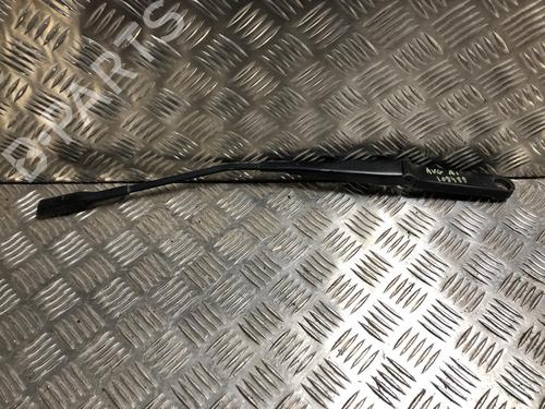 Used Front windshield wiper arm AUDI A1 (8X1, 8XK) 1.6 TDI (105 hp) 31185757