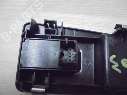 Used Right front window switch FIAT GRANDE PUNTO (199_) 1.3 D Multijet (75 hp) 28286953