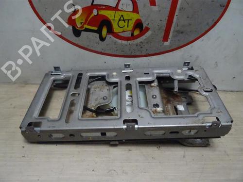Used Electric handbrake RENAULT GRAND SCÉNIC III (JZ0/1_) 1.9 dCi (JZ0J, JZ0N, JZ1K, JZ1S) (131 hp) 28972419