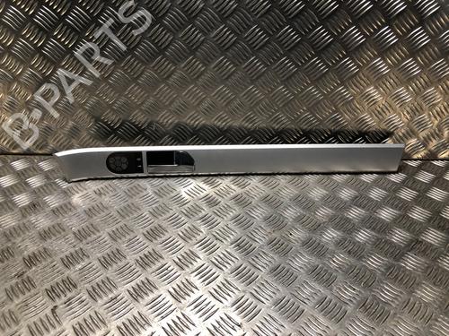 Højre fortil invendig håndtag VW TOUAREG (7LA, 7L6, 7L7) 2.5 R5 TDI (174 hp) 31202208