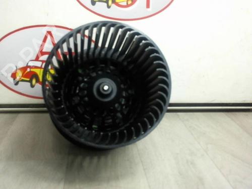 Heater blower motor PEUGEOT 208 I (CA_, CC_) 1.6 HDi / BlueHDi 75 | BP15786138M62 