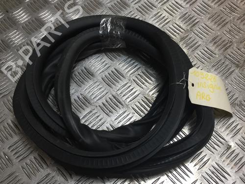 Used Rubber door seal OPEL INSIGNIA A Sports Tourer (G09) 2.0 CDTI (35) (160 hp) 31198348