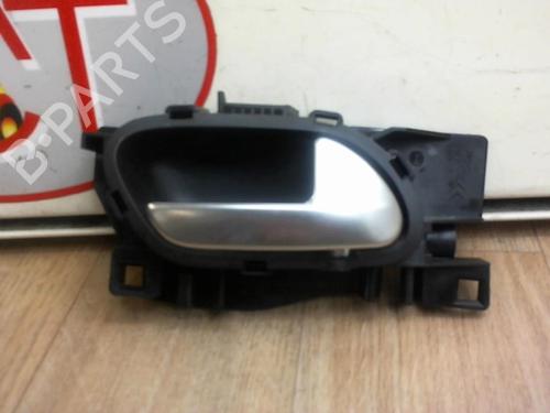 Used Front right interior door handle PEUGEOT 2008 I (CU_) 1.2 THP 110 / PureTech 110 (110 hp) 13225771