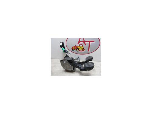 Used Pedal PEUGEOT 208 I (CA_, CC_) 1.6 HDi (92 hp) 12974152