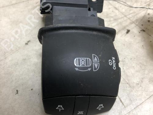 Used Switch RENAULT SCÉNIC III (JZ0/1_) 1.5 dCi (86 hp) 20623340