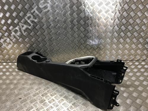 Console central PEUGEOT 208 II (UB_, UP_, UW_, UJ_) 1.5 BlueHDI 100 (102 hp) 31203258