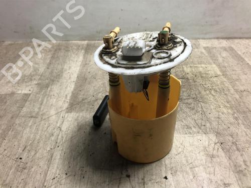 Used Fuel pump DACIA SANDERO 1.5 dCi (75 hp) 25305510
