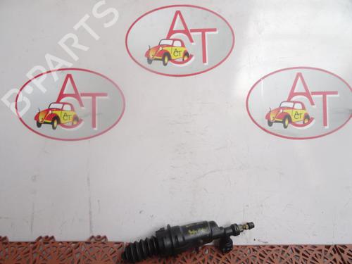 Used Clutch slave cylinder PEUGEOT 406 (8B) 2.0 HDI 110 (109 hp) 13127495