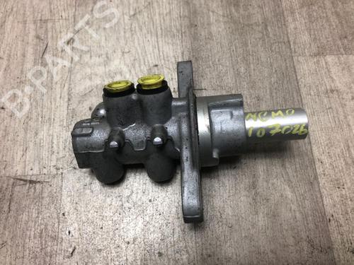 Used Brake master cylinder CITROËN NEMO Box Body/MPV (AA_) 1.3 HDi 75 (75 hp) 20619238