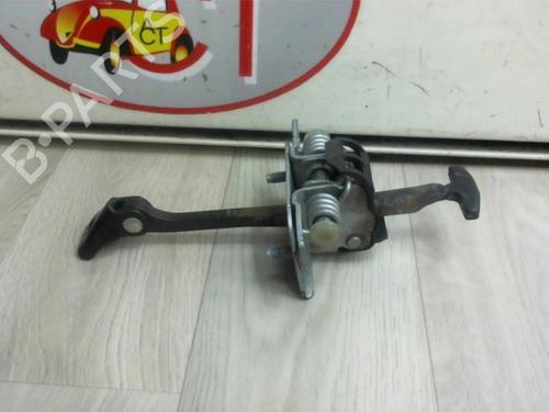 Used Hinge/Door check strap TOYOTA YARIS (_P13_) 1.0 (KSP130_, KSP130) (69 hp) 13128217