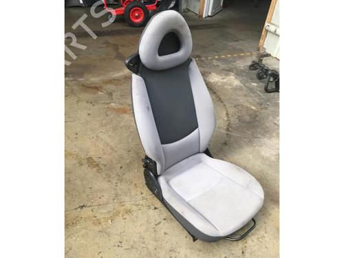 Right front seat SMART FORTWO Coupe (450) 0.8 CDI (450.300, 450.301, 450.302, 450.303, 450.306) | BP13227279C16 