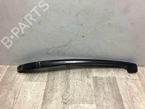 Used Front windshield wiper arm VW TOUAREG (7LA, 7L6, 7L7) 3.0 V6 TDI (225 hp) 23873297