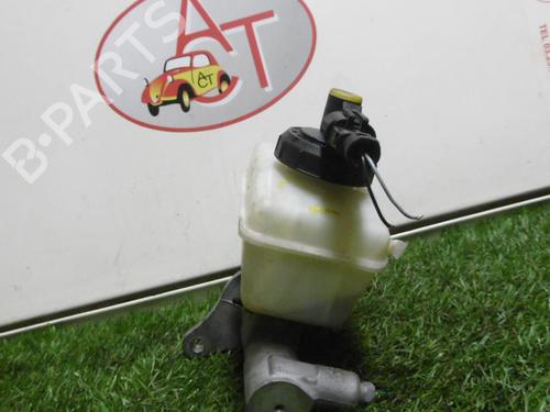 Used Brake master cylinder DACIA SANDERO 1.2 16V (75 hp) 13276752