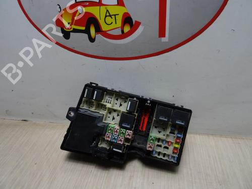 Used Fuse box VOLVO S40 II (544) 1.6 D (110 hp) 12983316