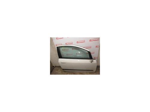 Used Right front door FIAT GRANDE PUNTO (199_) 1.3 D Multijet (75 hp) 30782623