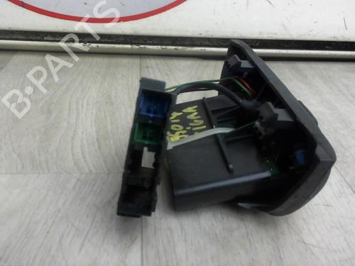 switch-opel-tigra-twintop-x04-2004-2005-2006-2007-2008-2009-2010-28286842 main image