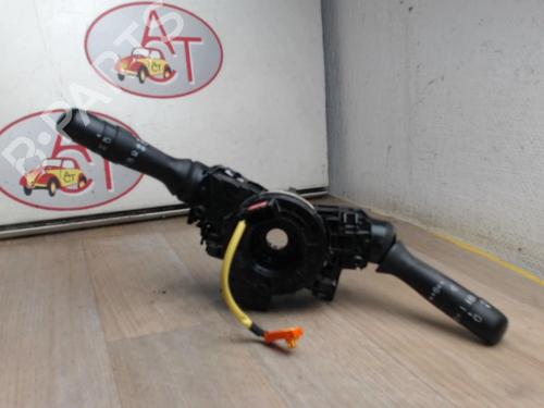 Mando intermitentes / limpia TOYOTA YARIS (_P13_) 1.5 Hybrid (NHP130_, NHP130) (101 hp) 31246448