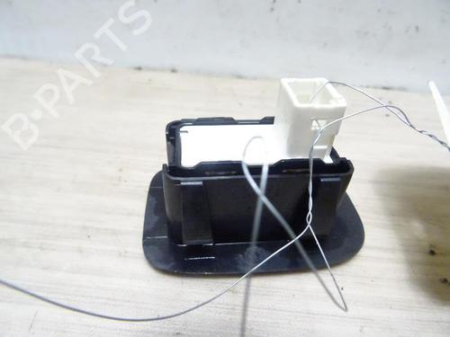 Used Right rear window switch PEUGEOT 208 I (CA_, CC_) 1.4 HDi (68 hp) 13277644