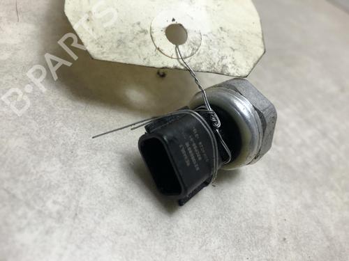 Used Electronic sensor RENAULT CAPTUR I (J5_, H5_) 1.5 dCi 90 (J5N4, J5M5, J5MW, J5M6, J5AL, J5AJ) (90 hp) 31195738