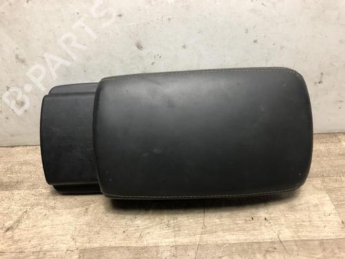 Used Armrest / Center console NISSAN QASHQAI I (J10, NJ10) 1.5 dCi (110 hp) 15967052