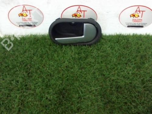 Used Front right interior door handle FORD FIESTA V (JH_, JD_) 1.4 TDCi (68 hp) 12970223