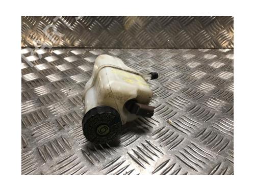 Brake fluid reservoir CITROËN C5 III Break (RW_) 1.6 THP 155 | BP28329974M118 