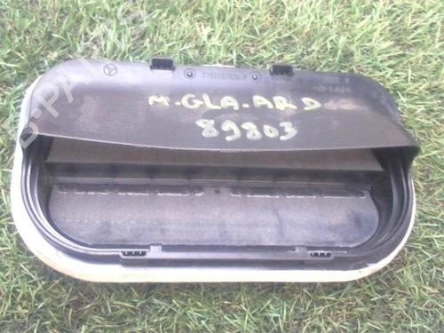 Used Air vent MERCEDES-BENZ GLA-CLASS (X156) GLA 180 CDI / d (156.912) (109 hp) 13037191