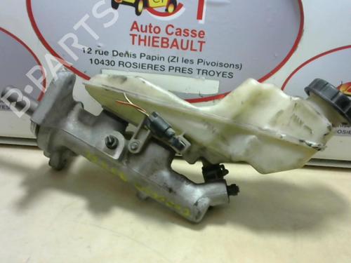 Used Brake master cylinder TOYOTA COROLLA (_E12_) 1.4 D (NDE120_, NDE120R) (90 hp) 13276812