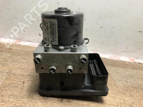 Used ABS pump BMW 1 (E87) 118 d (143 hp) 20617670