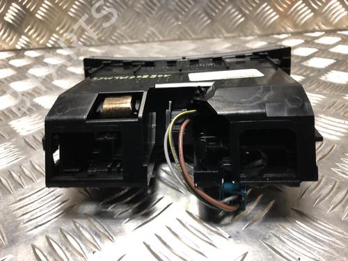 Ashtray MERCEDES-BENZ M-CLASS (W164) ML 280 CDI 4-matic (164.120) | BP31197568I30