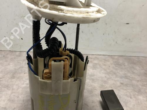 Used Fuel pump MERCEDES-BENZ VITO / MIXTO Van (W639) 110 CDI (639.601, 639.603, 639.605) (95 hp) 28503531