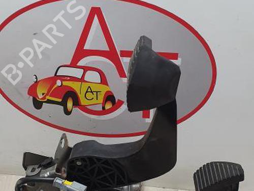 Used Clutch pedal CITROËN C4 II (NC_) 1.6 HDi 90 (92 hp) 13264643