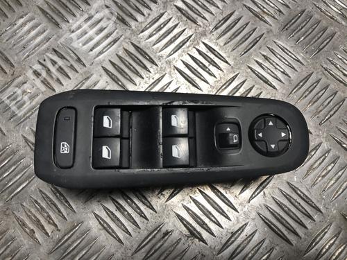 Used Left front window switch Left front window switch PEUGEOT 308 II (LB_, LP_, LW_, LH_, L3_) 1.6 BlueHDi 120 (120 hp) 35770672 35770672