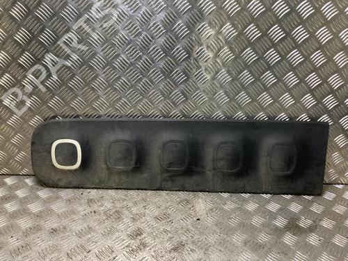 Used Door moulding trim Door moulding trim CITROËN C3 III Van (SX_, SY_) BlueHDi 100 (102 hp) 33956050 33956050