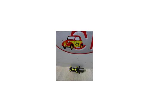 Used Brake master cylinder RENAULT 21 Estate (K48_) 1.7 (K/S482) (88 hp) 13277044
