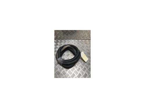 Used Rubber door seal PEUGEOT 208 II (UB_, UP_, UW_, UJ_) 1.5 BlueHDI 100 (102 hp) 27558197