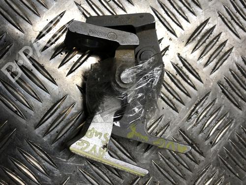 Used Hinge/Door check strap AUDI A1 (8X1, 8XK) 1.6 TDI (115 hp) 31185889