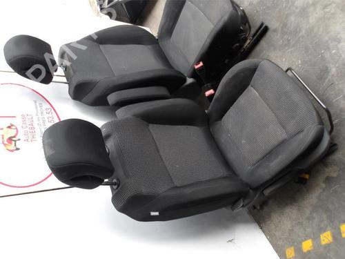 Seats set PEUGEOT 5008 (0U_, 0E_) 1.6 HDi | BP13133782C78 