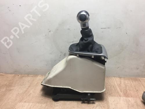 Used Gear lever CITROËN DS4 (NX_) 1.6 VTi 120 (120 hp) 13038042