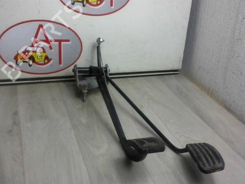 Pedal RENAULT MEGANE III Grandtour (KZ0/1) 1.5 dCi (KZ09, KZ0D, KZ1G, KZ29, KZ14, KZ1W, KZ10, KZ1F,... | BP30781814I4