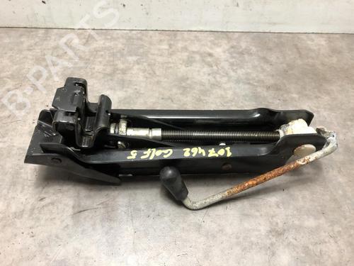 Used Jack Kit VW GOLF V Variant (1K5) 1.9 TDI (105 hp) 25305576