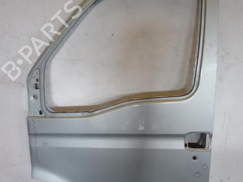 Used Left front door RENAULT MASTER II Van (FD) 2.5 dCi (FD01, FD02, FD21, FD22, FD31, FD32, FD3Y, FD71,... (120 hp) 30779927