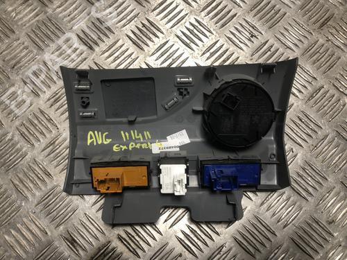 Switch PEUGEOT EXPERT Van (V_) 2.0 BlueHDi 180 | BP32480927I30