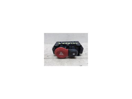Used Warning switch RENAULT TWINGO III (BCM_, BCA_) 1.0 SCe 75 (73 hp) 13228889