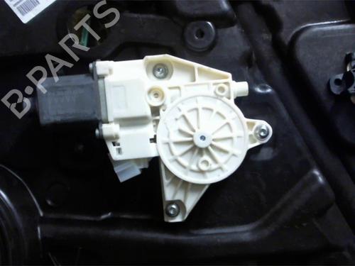 Rudehejsemekanisme Højre foran MERCEDES-BENZ GLA-CLASS (X156) GLA 180 CDI / d (156.912) | BP30781099C23