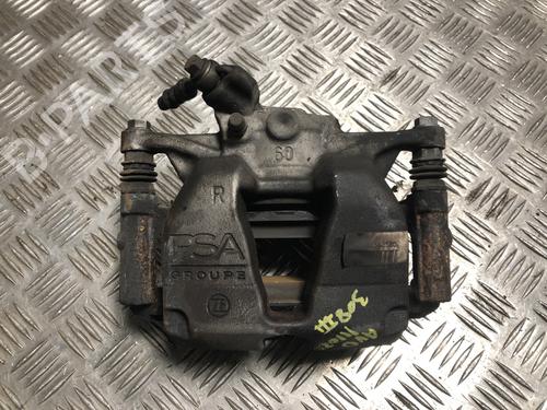 Used Right front brake caliper Right front brake caliper PEUGEOT 308 SW III (FC_, FJ_, FR_, F4_, FN_) BlueHDi 130 (FCYHZL, FCYHZT) (131 hp) 33740550 33740550