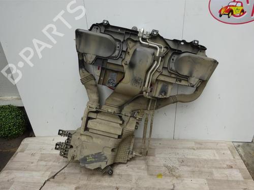 Used Heater matrix box RENAULT ZOE Hatchback Van (BFM_) Electric (BFME) (92 hp) 13508782
