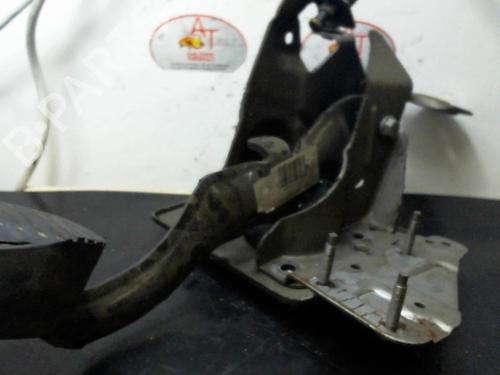 Used Break pedal PEUGEOT 308 I (4A_, 4C_) 2.0 HDi (136 hp) 13037584